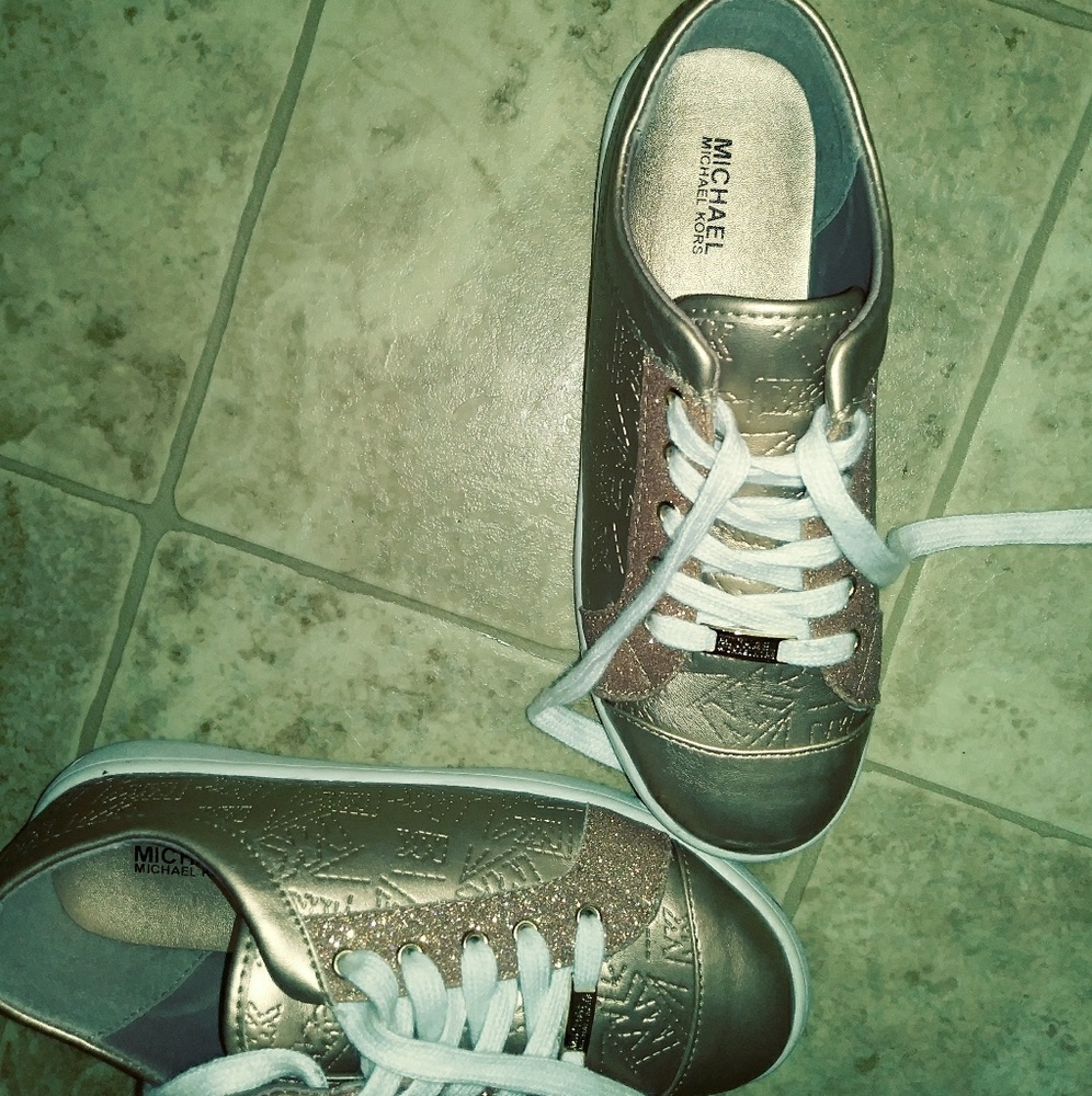 Michael Kors shoes - Picture 4 of 6